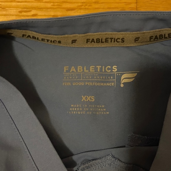 Fabletics ceil blue scrub set - Picture 6 of 8